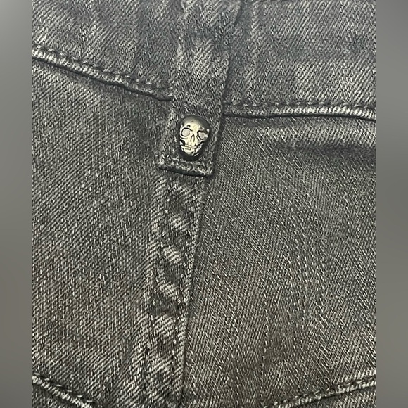 Hot Topic LoveSick Black High Waisted Jean Shorts Juniors Size 1 - Picture 8 of 16